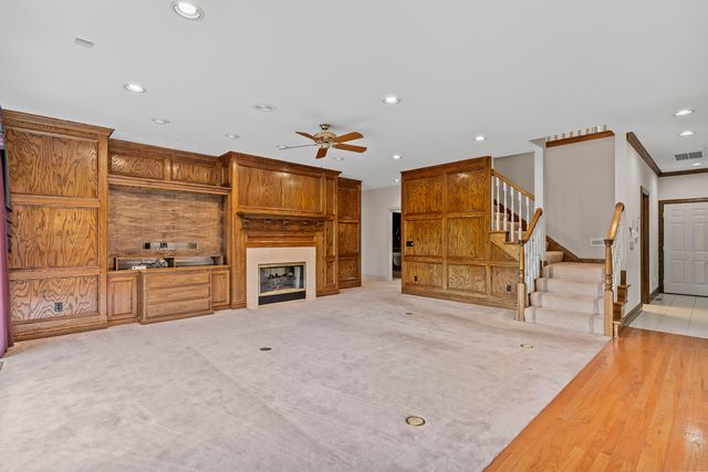 5418 S Castlebay Drive, Springfield, MO 65809
