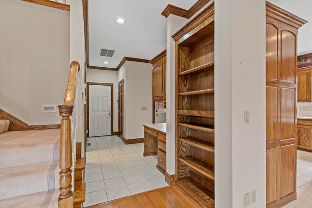 5418 S Castlebay Drive, Springfield, MO 65809