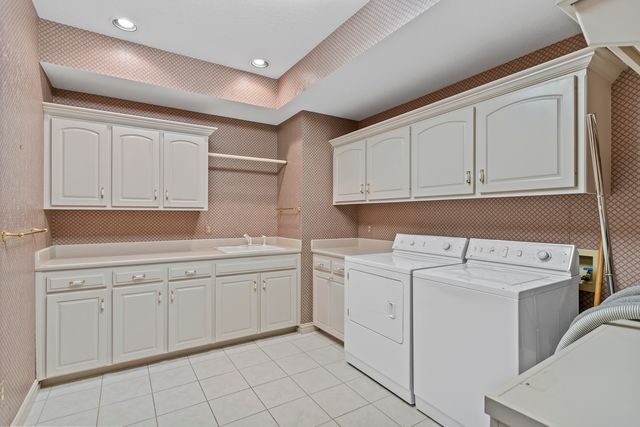 5418 S Castlebay Drive, Springfield, MO 65809
