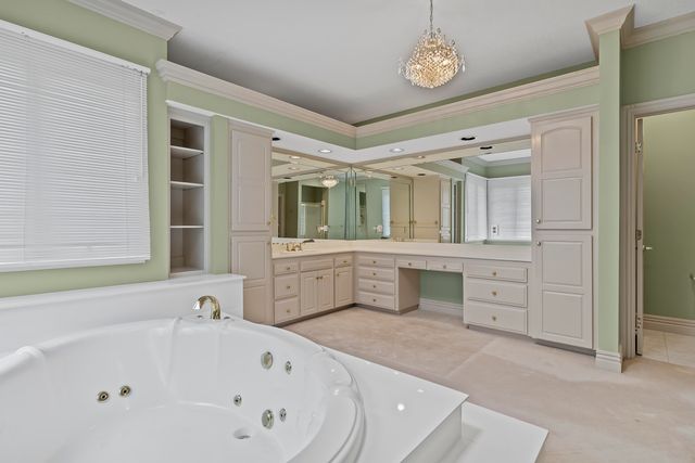 5418 S Castlebay Drive, Springfield, MO 65809