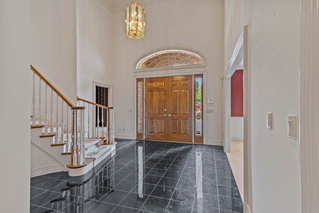 5418 S Castlebay Drive, Springfield, MO 65809