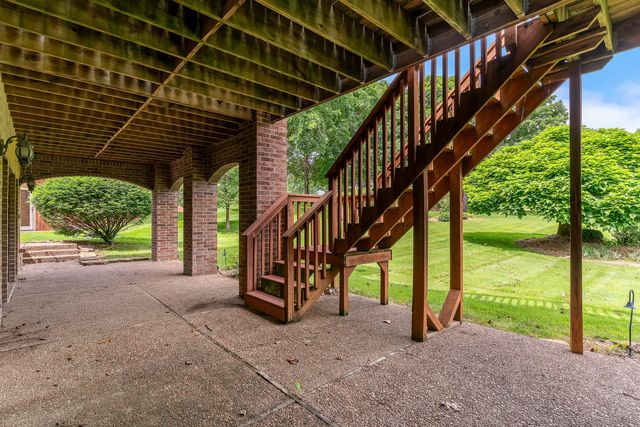 5418 S Castlebay Drive, Springfield, MO 65809