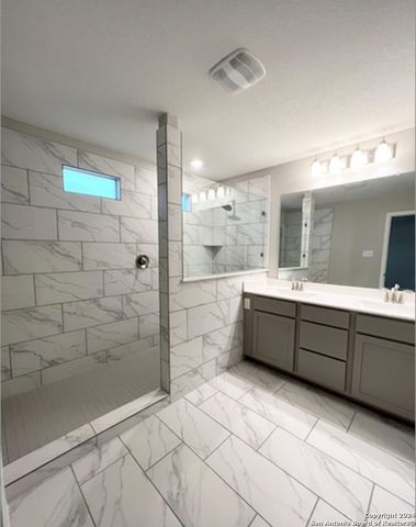 4955 Usaa Blvd Unit 16, San Antonio, TX 78240
