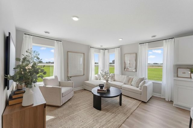 953 Stone Creek Drive, Jordan, MN 55352