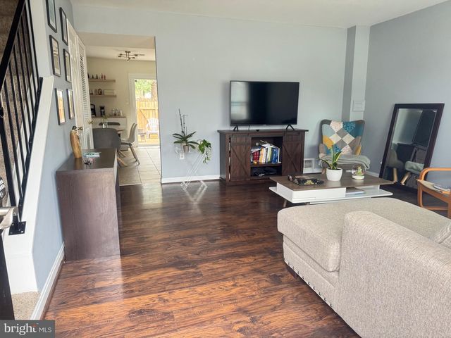 4659 CHARLTON CT, Woodbridge, VA 22193