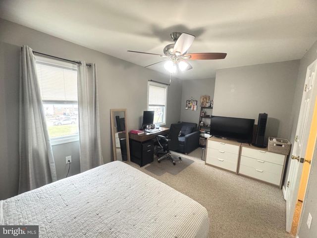 4659 CHARLTON CT, Woodbridge, VA 22193