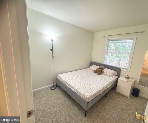 4659 CHARLTON CT, Woodbridge, VA 22193