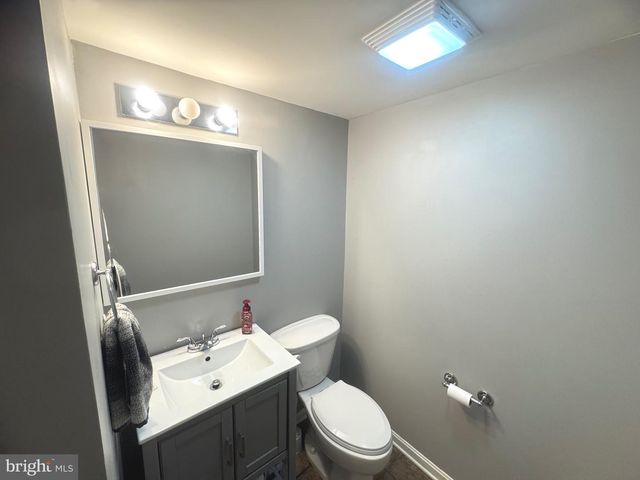 4659 CHARLTON CT, Woodbridge, VA 22193