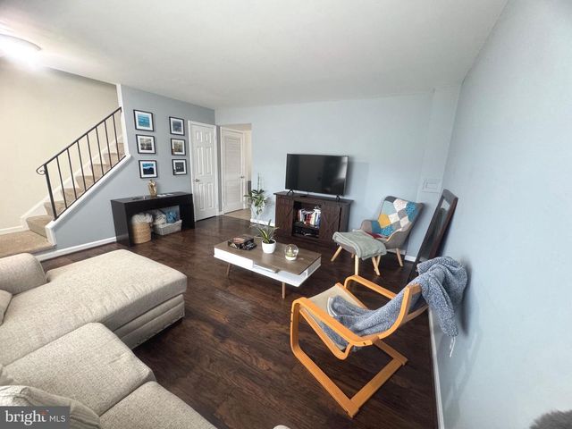 4659 CHARLTON CT, Woodbridge, VA 22193