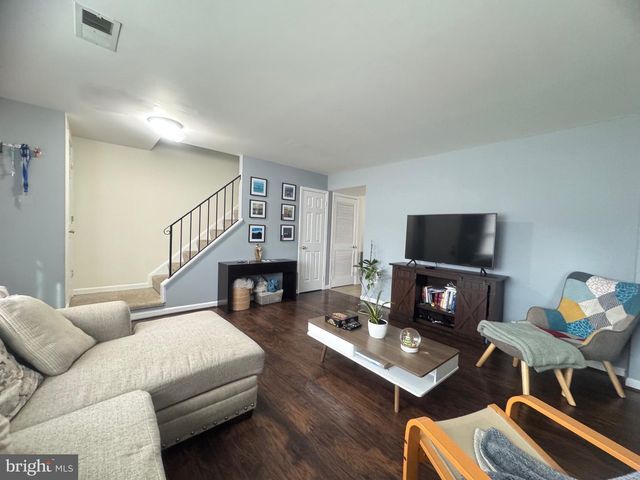 4659 CHARLTON CT, Woodbridge, VA 22193