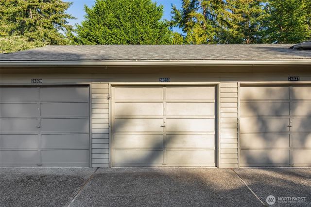 24830 12th Avenue S, Des Moines, WA 98198