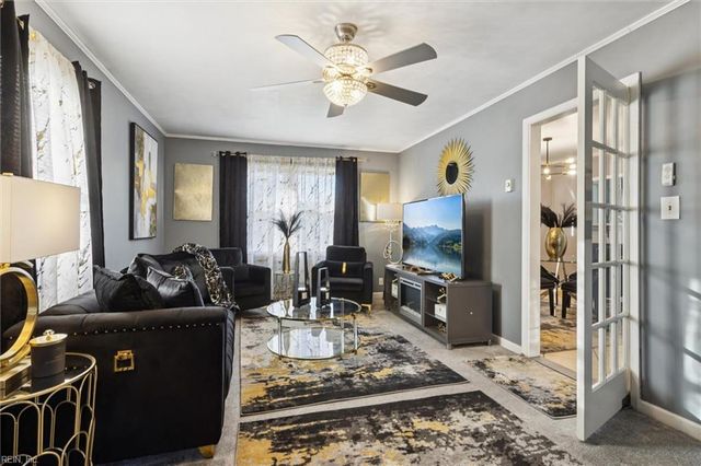 1023 Nelson ST, Chesapeake, VA 23324