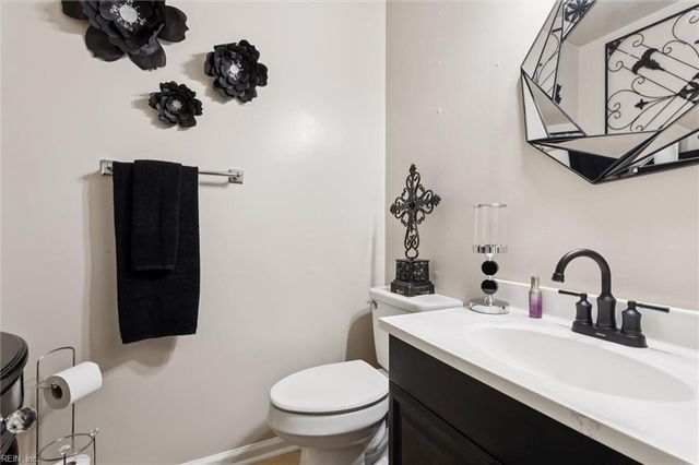 1023 Nelson ST, Chesapeake, VA 23324