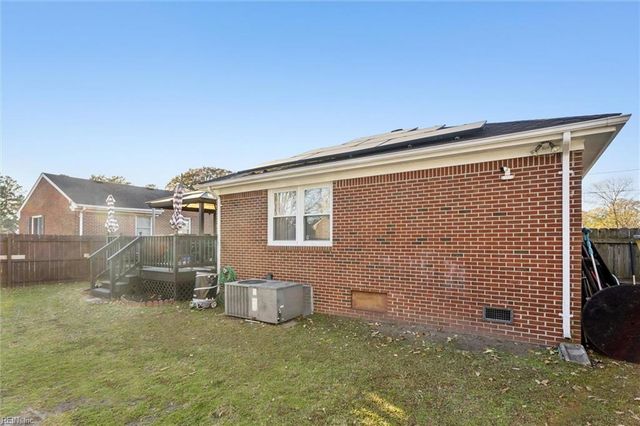 1023 Nelson ST, Chesapeake, VA 23324