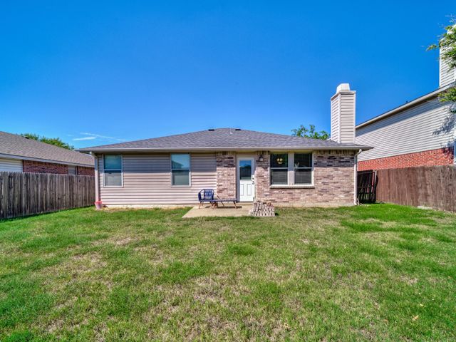 1928 Riverchase Lane, Justin, TX 76247