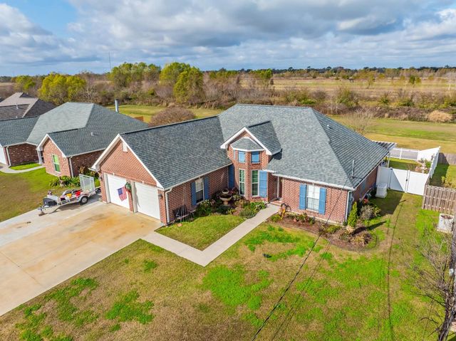 316 Aspen Dr, Raceland, LA 70394