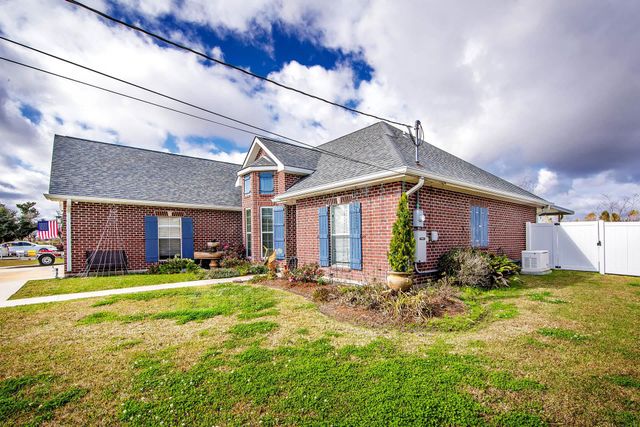 316 Aspen Dr, Raceland, LA 70394