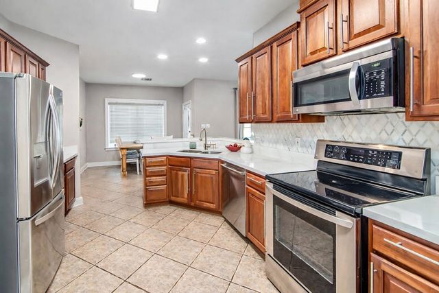 316 Aspen Dr, Raceland, LA 70394