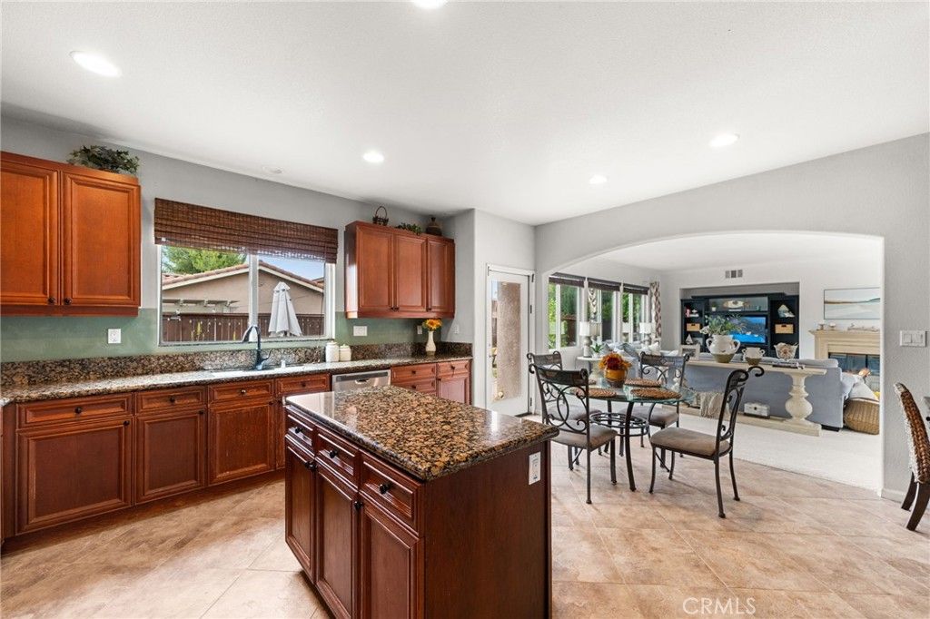 35048 Via Santa Catalina, Winchester, CA 92596 — photo 4