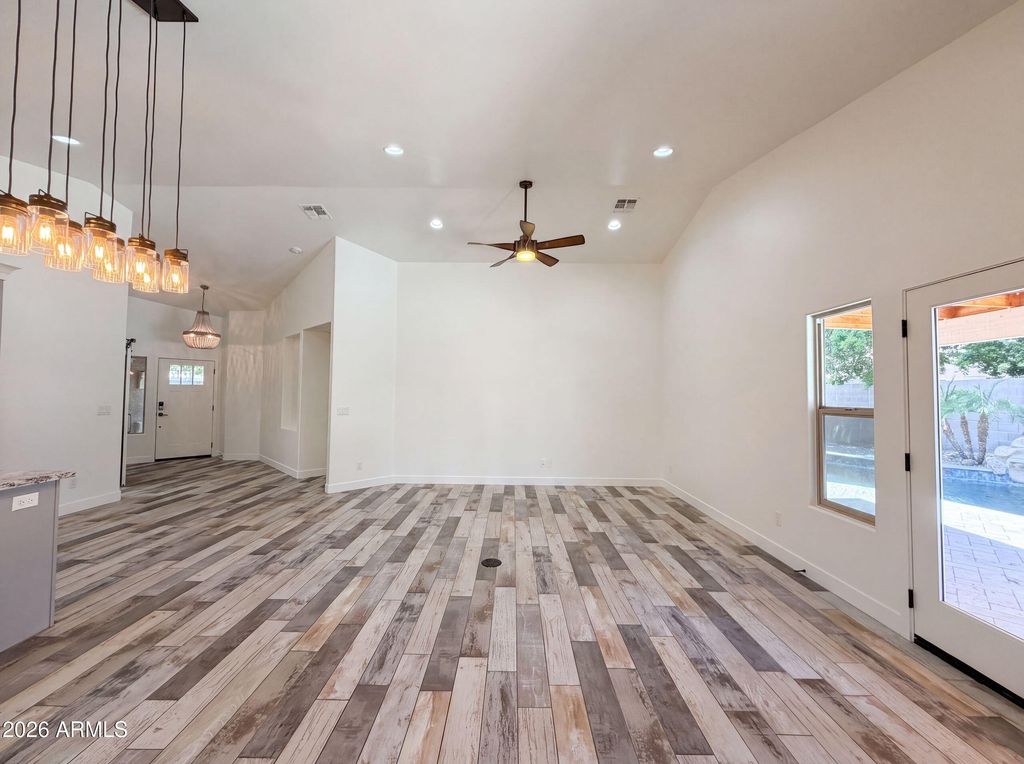 8747 W LONE CACTUS Drive, Peoria, AZ 85382 — photo 3