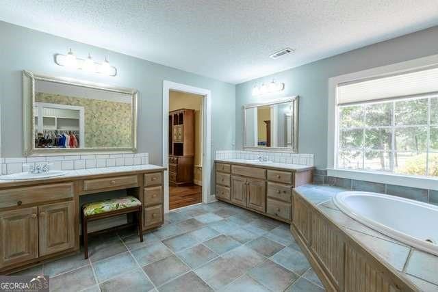 206 Enclave Ln, Newnan, GA 30263