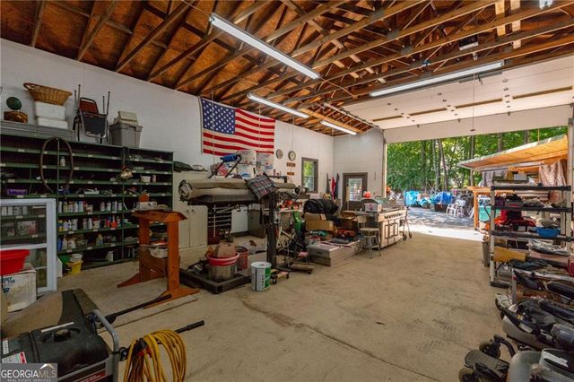 206 Enclave Ln, Newnan, GA 30263