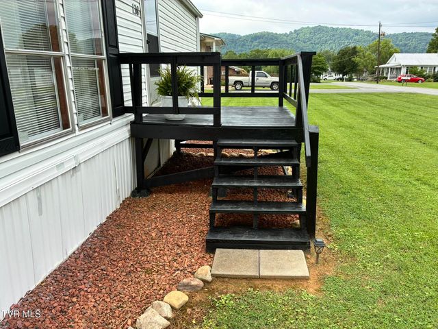 138 Ford Lane, Elizabethton, TN 37643