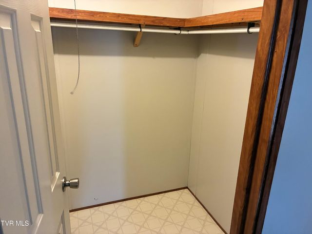 138 Ford Lane, Elizabethton, TN 37643