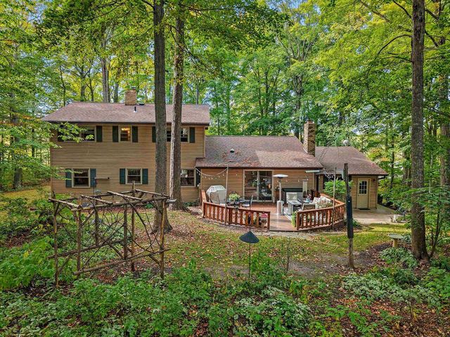 5495 N MAPLE HEIGHTS CIRCLE, Sturgeon Bay, WI 54235