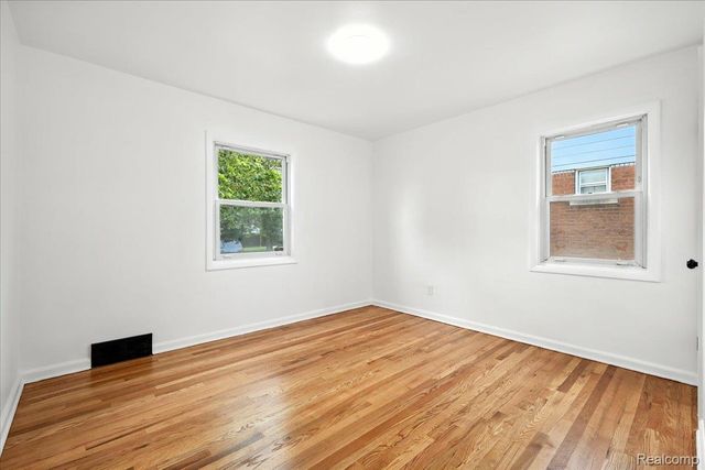 7445 Rockdale, Detroit, MI 48239