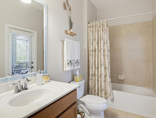 11697 SPOTTED MARGAY AVENUE, Venice, FL 34292