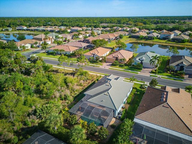 11697 SPOTTED MARGAY AVENUE, Venice, FL 34292