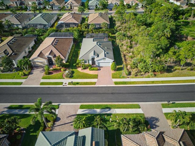 11697 SPOTTED MARGAY AVENUE, Venice, FL 34292