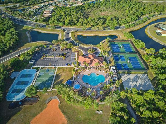 11697 SPOTTED MARGAY AVENUE, Venice, FL 34292