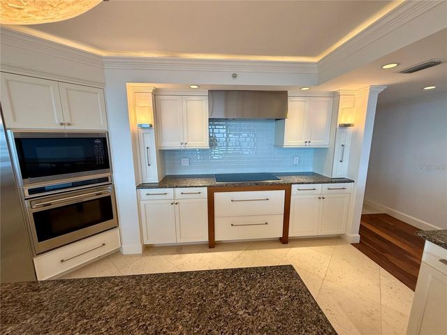 988 BLVD OF THE ARTS BOULEVARD 1617, Sarasota, FL 34236