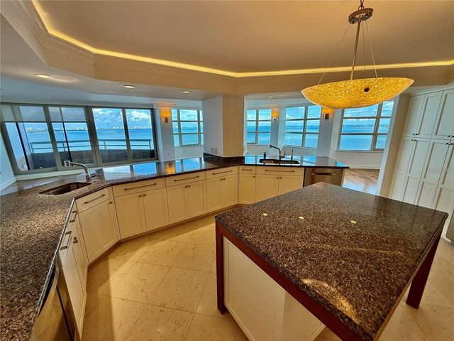 988 BLVD OF THE ARTS BOULEVARD 1617, Sarasota, FL 34236