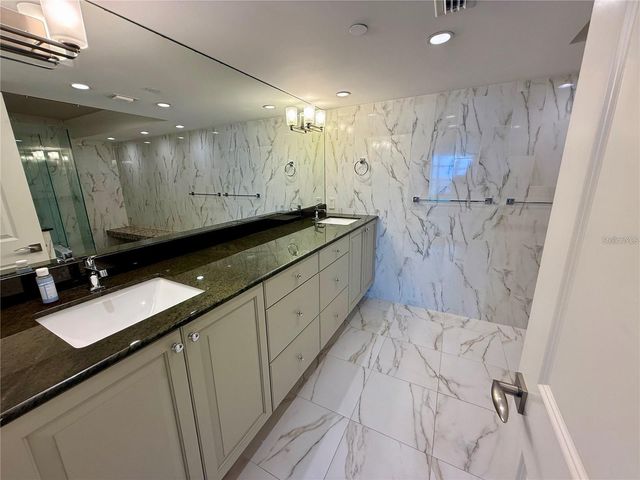 988 BLVD OF THE ARTS BOULEVARD 1617, Sarasota, FL 34236