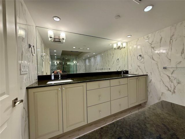 988 BLVD OF THE ARTS BOULEVARD 1617, Sarasota, FL 34236