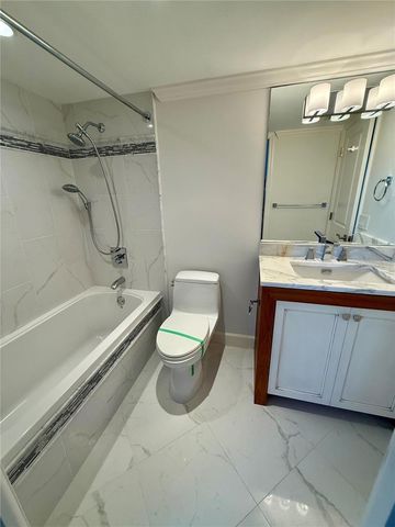 988 BLVD OF THE ARTS BOULEVARD 1617, Sarasota, FL 34236