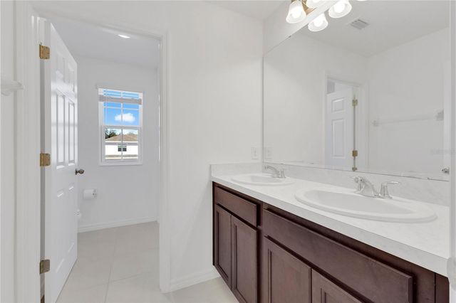 5018 ROYAL POINT AVENUE, Kissimmee, FL 34746