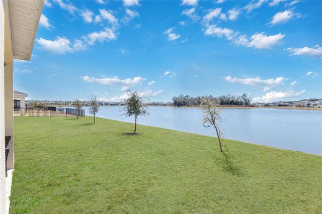 5018 ROYAL POINT AVENUE, Kissimmee, FL 34746