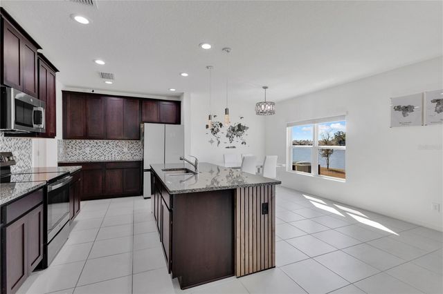 5018 ROYAL POINT AVENUE, Kissimmee, FL 34746