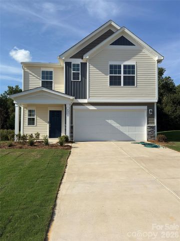 4060 Oxford Glen Drive OG 15, Claremont, NC 28610