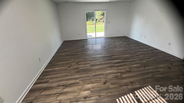 4060 Oxford Glen Drive OG 15, Claremont, NC 28610