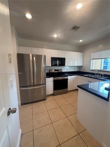 820 NW 2nd Ave 1, Fort Lauderdale, FL 33311