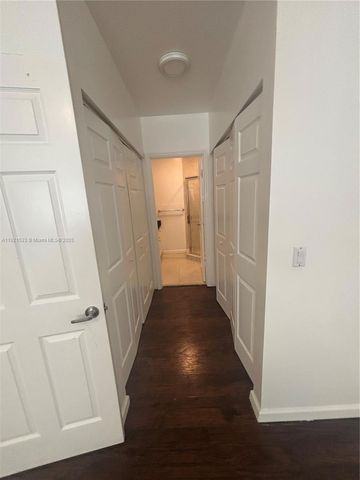 820 NW 2nd Ave 1, Fort Lauderdale, FL 33311