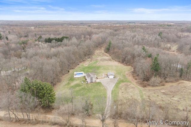 29535 22nd Avenue, Gobles, MI 49055
