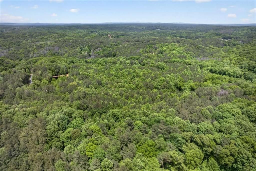 Image 3 of property listing at 665 Tibbitts Road, Dallas, GA 30132