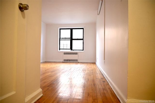 34-20 78TH 4J, Jackson Heights, NY 11372