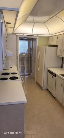 1300 Saint Charles Place L19, Pembroke Pines, FL 33026